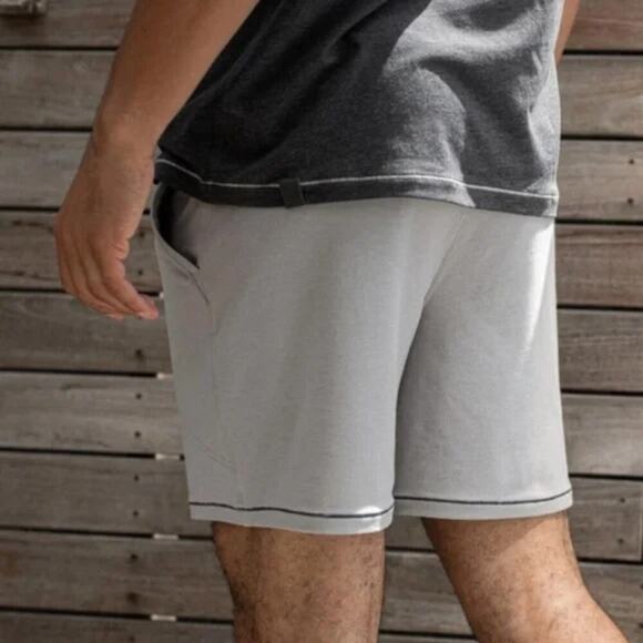 LUNYA LAHGO Restore Short Gray Pockets Stretch Lightweight Lounge Large NEW - Picture 3 of 10